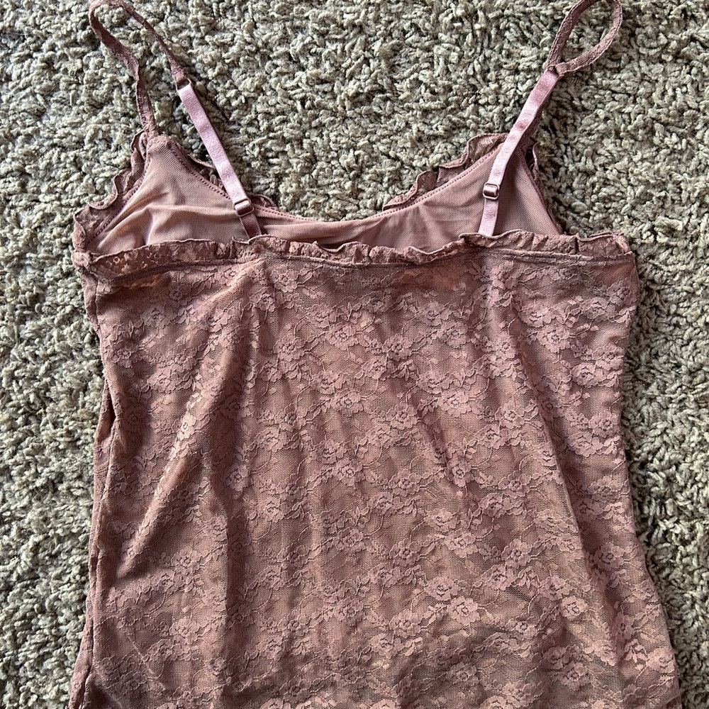 Old Navy Ruffle Lace Camisole - Picture 4 of 5